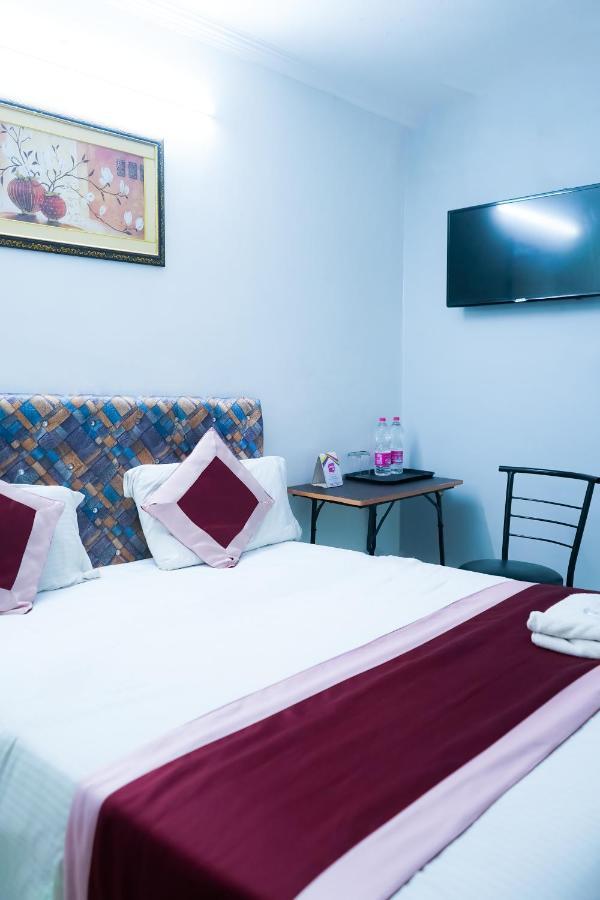 Niketan, Inn - Near Chanakyapuri Embassy Area Нью-Дели Экстерьер фото